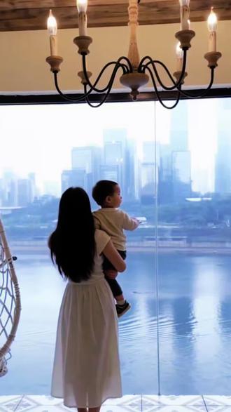 谁不想在重庆拥有一个躺着能看江的房间呢
#创作灵感 #重庆旅游 #重庆民宿 #重庆江景民宿 #山城的浪漫至死不渝