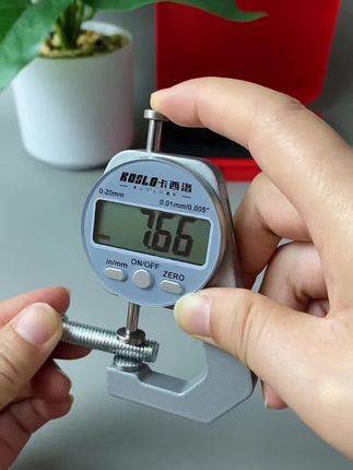 这是一款高精度数字显示的测厚仪,精度高误差小,使用方便,适用于各种测量场景,多种型号可以选择#测厚仪 #仪器仪表 #测量仪器