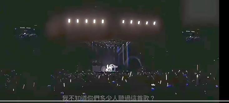 ⋆𝑀𝓮𝓇𝓇𝓎 𝒞𝒽𝓇𝒾𝓈𝓉𝓂𝒶𝓈⋆🎄🎄🎄
若你是太阳,我是花儿盛放
我笑容灿烂,因为被你照亮
圣诞快乐😘😘😘
#GEM邓紫棋#圣诞节 #lastchristmas