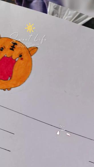 宝贝的手抄报完成了😊