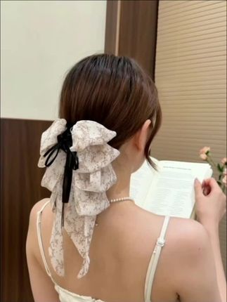 #网红发饰 #头饰搭配 #头饰发饰 #头饰发饰美出高级感 #优雅气质