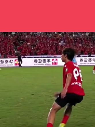 南通队曹越涛“蝎子摆尾”,甩开了盐城队庞智超