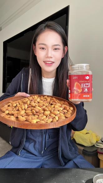 #这也太香了吧 #巴旦木 #每果时光 超薄纸皮巴旦木,轻松博剥开,脆香好吃