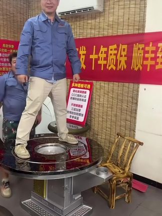 直播不卖货尽整活儿,挨骂了 #烤火炉 #柴火炉 #取暖神器 #农村 #原创视频