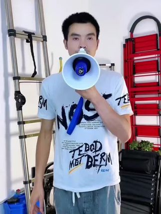 不错的一款喊话器#喊话器 #叫卖器 #喊话器喇叭 #喊话器高音喇叭@DOU+小助手 @DOU+好生意