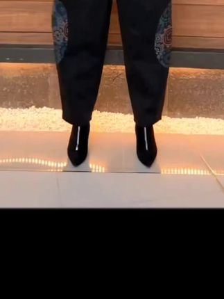 #休闲减龄穿搭 #酒那么浓心那么空 #时尚穿搭 #宽松版型