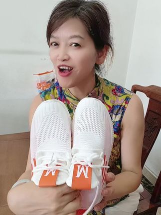 14.9元一双透气软底防滑健步鞋👟速度!