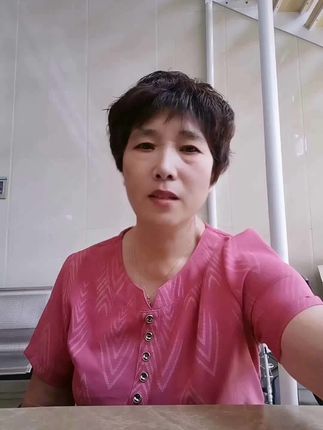 夏天最烦什么?蚊子!前几天我被咬了十几个包,又痒又肿。后来用了这款家用折叠电蚊拍,
