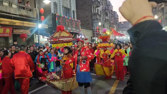 点亮汉江~风和日丽
现场拍汉川市喜迎新年无人机和烟花秀表演(2026年2月14晚19点~20点)