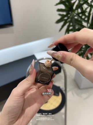 我的妈呀!我竟然薅到了卡姿兰黑磁粉底液的大羊毛,趁划算刷到赶紧拼手速!#卡姿兰黑磁粉底液#底妆#卡姿兰#美妆#种草