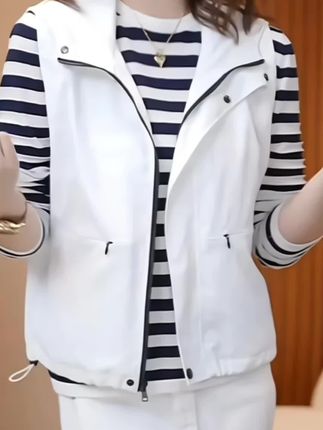 白色连帽运动风背心马甲女2025年夏季新款时尚百搭无袖小外套薄款白色连帽运动背心马甲