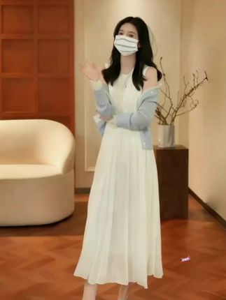 小众炸街高级感女装25夏季轻奢减龄显瘦连衣裙防晒针织开衫套装女#女装穿搭 #穿搭分享 #休闲穿搭 #女性穿搭 #裙装穿搭
