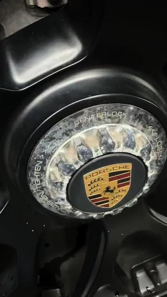 中央锁止腐蚀怎么处理?991.1 GTS实战案例 #保时捷 #保时捷911gts #悦车坊 #悦车坊保时捷专修 #悦车坊保时捷整备