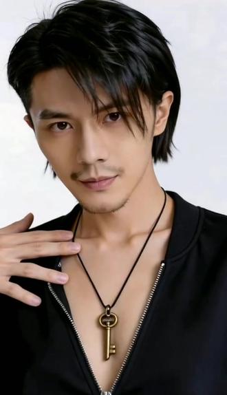 古今帝王变装 #AI古今帝王变装 #随变ai随便玩 #谁教的帝王威仪这样拍 #随变ai合拍也太好玩了吧 #我在抖音拍特效