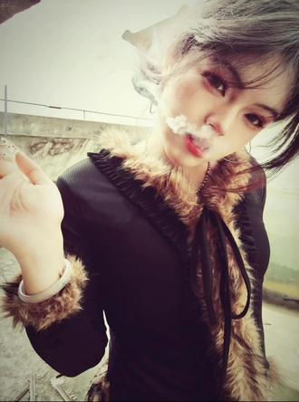 我应允你了解我的近况,目的是让你不要再挂念