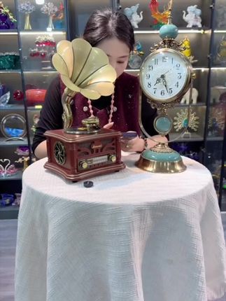雅诗贝伦复古留声机迷你无线欧式美式仿古多功能小型TT#古典与现代的完美结合 #雅诗贝伦 #留声机#欧式风格