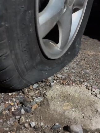 每个车主都应该在车里备一包这个玩意,关键时刻真的能帮你大忙!#汽车好物 #补胎胶钉 #补胎