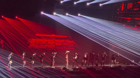 我会找到时间逆转的公式 答案就在 #徐良时光折叠演唱会