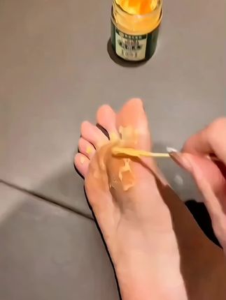 老牌子夏天用起来,越来越热了棉签涂抹很方便!! #亲测分享 #老牌国货 #国货之光 #老国货 #真菌王