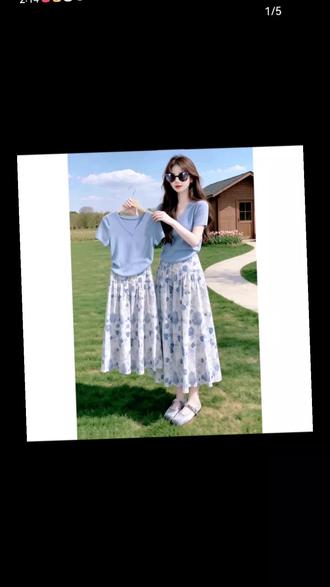 蓝色短袖T恤碎花半身连衣裙子女夏季2026新款巨好看穿搭套装 #时尚穿搭#女装套装#半身裙套装#夏季穿搭#出游穿搭
