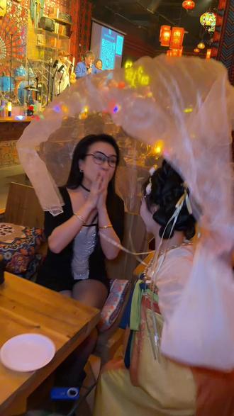 四季民谣 四季民谣 要说起氛围感 这家民谣酒吧一点儿也不差
#四季民谣 #放松解压好去处 #下班后的日常 #夜生有不疯的