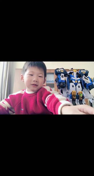 沉浸式机甲变形第十八期#炫卡斗士 #炫蓝雷霆王 #机甲变形玩具