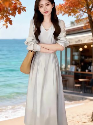法式V领蓝色长袖收腰连衣裙子女秋冬2025新款高级设计感漂亮长裙!#气质仙女裙穿搭#优雅气质#法式连衣裙#早秋高智感职场穿搭#早秋贵气感穿搭