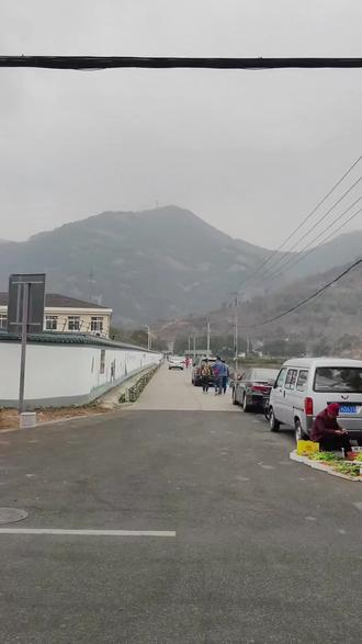 小灵峰画马。#户外 #小灵峰 #小灵峰马