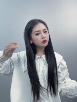 双面隐形接发片,短发接长发就是这么简单。#长发女神 #长发及腰的小姐姐 #发型的重要性 #发型分享 #接发片