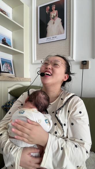 小蜜蜂:又到我出场时间了#邪修带娃 #哄睡的一百种方法