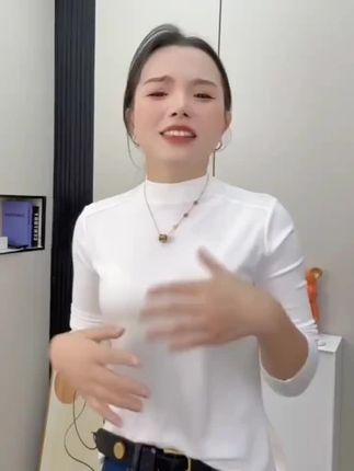 早秋别致白色T恤设计感绝美正肩显瘦鱼骨长袖打底内搭上衣 #穿搭分享 #女人一定要爱美 #早秋别致白色 #时尚气质