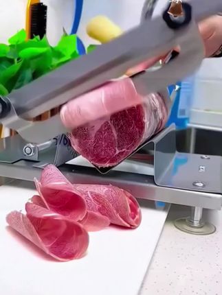 #羊肉卷切片机 有了这台#切片机 在家轻松涮羊肉啦,再也不吃外面卷的那种羊肉了,羊肉卷切片机家用切肉片机小型冻肉熟牛肉刨肉机(共2把刀算机身)