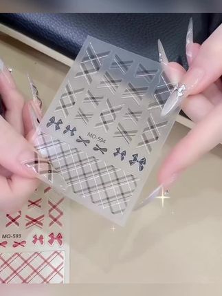 #美甲贴纸 #超好看的美甲 #格纹美甲 #仙女必备 #美甲好物分享