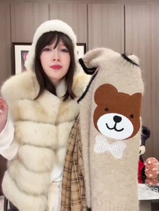 周明星直播爆款来袭! BETTER JOELAY-【奶咖小熊】羊毛时尚马甲气质百搭慵懒韩版LL6252#日常穿版分享 #秋冬新款#毛衣马甲#女装#上衣