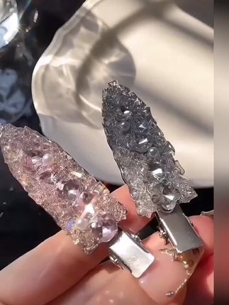 东大门新款小众洋气辣妹风发夹,满钻锆石精致无痕刘海夹,边夹碎发夹发饰#精致无痕发夹 #洋气时尚发夹 #满钻无痕发夹 #精致刘海发夹 #碎发夹