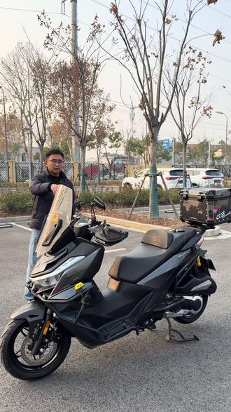 #无极sr250gt #无极sr150gt
24年无极SR250GT PRO版本
一手五千公里
改装全送