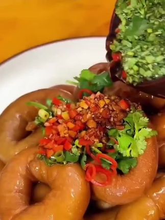 传统工艺卤味圈圈肠猪小肠套肠熟食即食#那些尝一口就忘不掉的特色美食 #舌尖上的味道@巨量千川 @抖音小助手 @巨量本地推