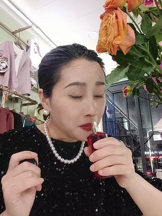 「一滴香氛,拓印整片不眠的夜」#香水 #好物推荐#自用好物分享
