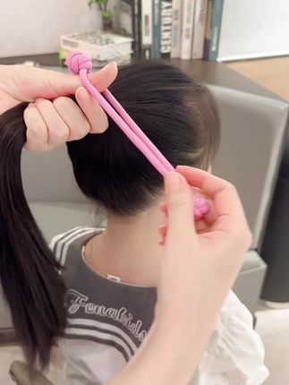 简单上学发型高马尾双头绳中国结#编发最美编发 #日常儿童编发 #儿童简单好看编发发型 #儿童编发 #骗你生女儿