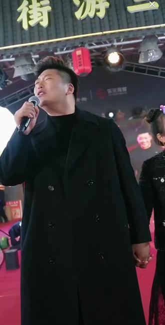 三夫人来啦!@我叫游三 #舞台现场