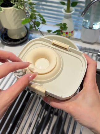 这个设计好,不用开盖向上拔- -下就能出料的密封罐,装杂粮,冰糖红糖,枸杞,淀粉什么的都很方便#厨房好物#密封罐#厨房收纳#五谷杂粮收纳#好物推荐