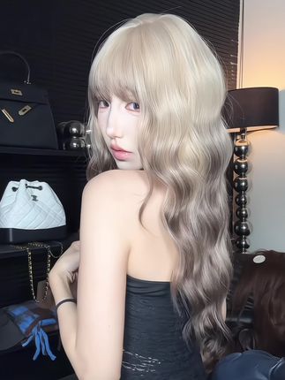#请和我约会 是你没见过的暹罗猫的款式 !显气质又显脸小的巧克力卷卷,好韩好甜的假发啊~#换头了换头了 #风格百变的辣妹假发推荐 #假发 #暹罗猫 @DOU+小助手 @DOU+上热门