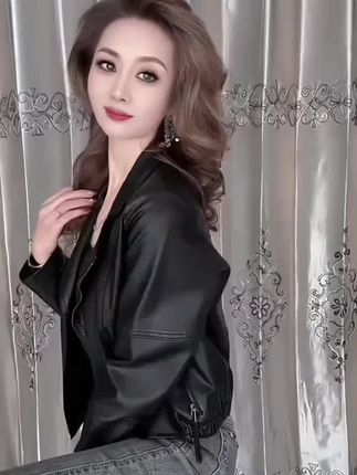 #气质范 #气质女神范儿 #皮衣搭配 #美出高级感 #皮衣外套搭配