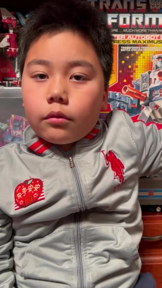 拼搭方法|星辰版完全变形擎天柱 有问题欢迎留言,优先回复已关注粉丝。
#变形金刚 #积木人 #拼搭 #小学生 #手工