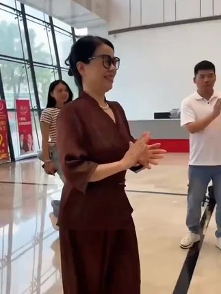 四宝给家人们带来#电热蚊香液 使用方便,无烟无味,母婴可用,个位数到手6瓶蚊香液还送个加热器#超便宜超划算 #蚊香液 #电热蚊香液 #这个夏天再也不怕蚊子了