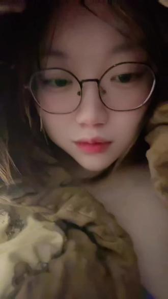 风转向时,燕子会迷路。
好疯好美。#呼啸山庄 #希斯克利夫