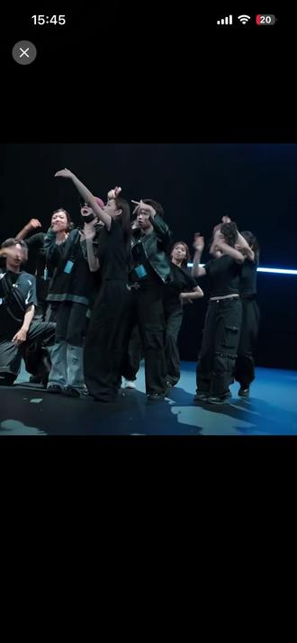 #OPPOReno16 #OPPO安徽怦然星动
#OPPOEncoAir5s #OPPOPad6 灯光、舞台已就位🪐
还有宋雨琦准备的大大惊喜✨
请锁定,今晚18:00⏰
#OPPOReno16 系列
暨移动智能生态新品发布会🎉