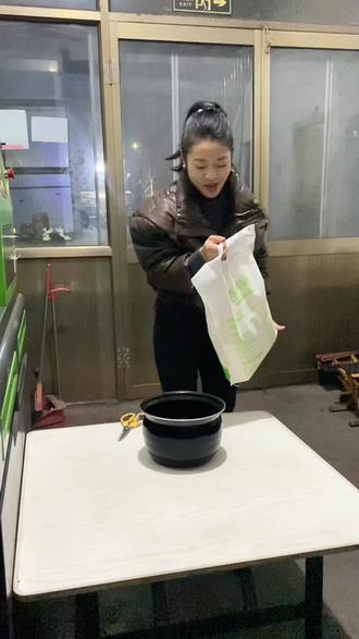 冬至要吃饺子哟,不然会冻耳朵的😄😄😄#冬至包饺子不冻耳朵 #十亿流量扶持计划