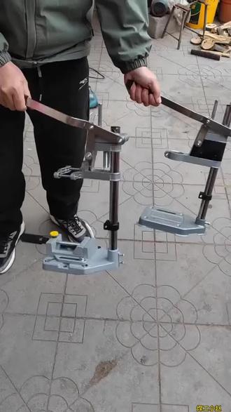 多功能万用小型家用手电钻支架耐实用台钻(电钻夹扣范围25-60MM)#手电钻支架#手电钻改台钻 #多功能手电钻支架 #家用手电钻支架