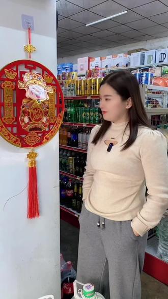 马上要过年了,家里有做生意 做卖买赶紧把财神爷请回家 不仅好看寓意可以好了